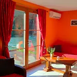 Au Bord Du De Longemer Ксорюпт-Лонжме